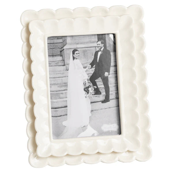 Scalloped Picture Frame
