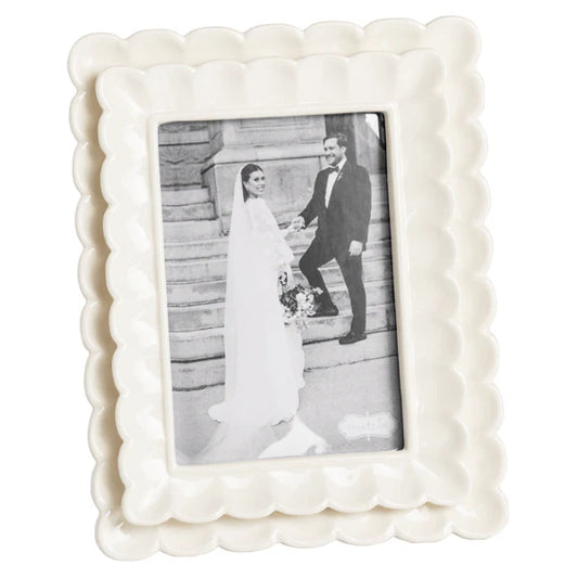 Scalloped Picture Frame